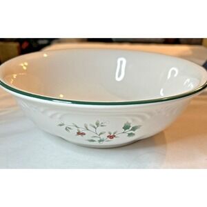 Pfaltzgraff Winterberry Holly Oval Vegetable Serving‎ Bowl